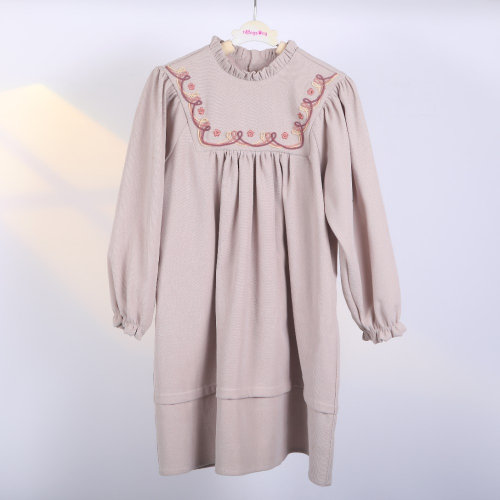 FL-WD-34_Dusty pink girls long sleeve dress with floral embroidery, ruffled neckline & layered hem, OEM kids casual dress manufacturer_Shanghai Fully Lucky Knitting